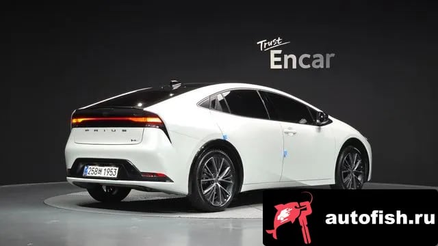 Toyota Prius Prius 5th Generation 2024 года - вид 2