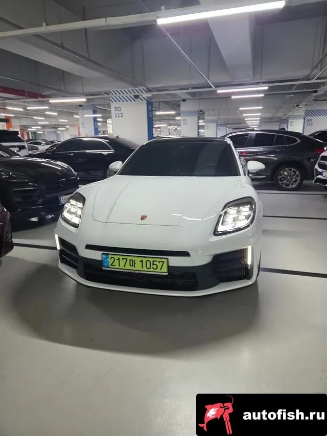 Porsche Panamera Panamera (976) 2024 года - похожие автомобили