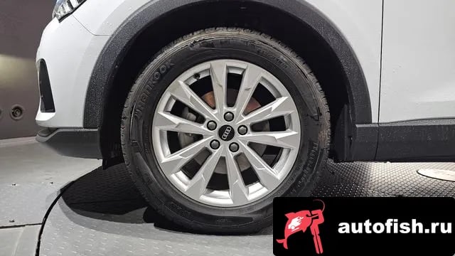 Audi Q3 Q3 (F3) 2022 года - вид 5