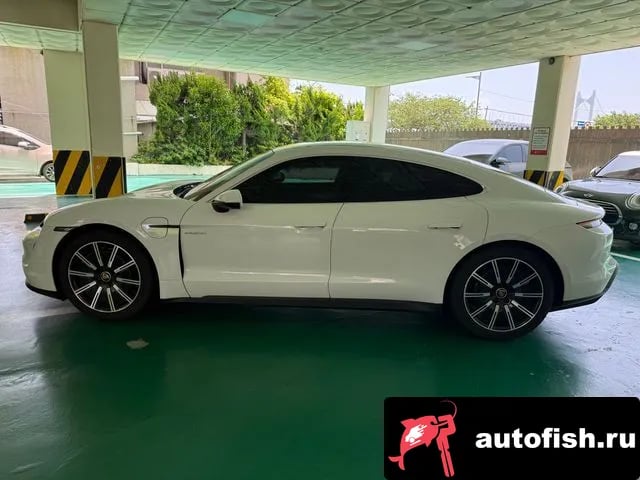 Porsche Taycan Taikan 2021 года - вид 3