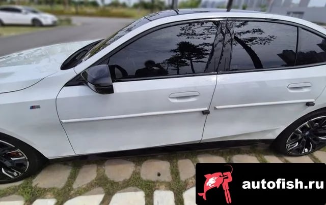 BMW i5 i5 (G60) 2023 года - вид 4