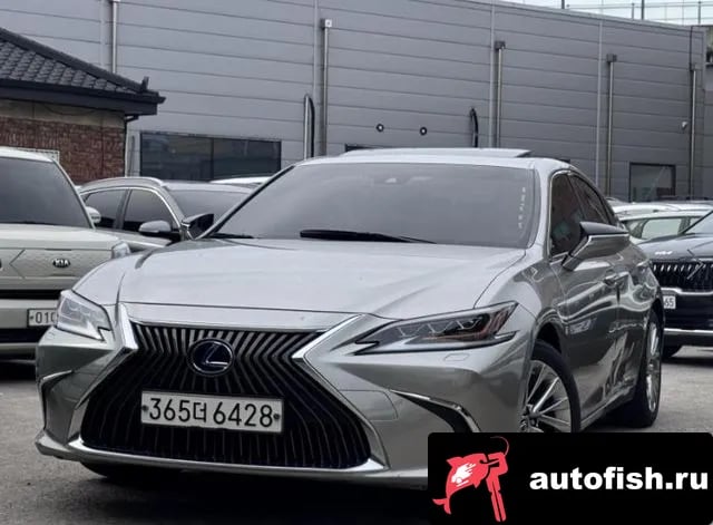 Lexus ES ES300h 7th generation 2021 года - вид 1