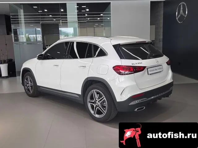 Mercedes-Benz GLA-Class GLA - Class H247 2023 года - вид 2