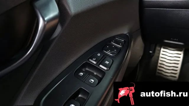 Hyundai Veloster Veloster (JS) 2018 года - похожие автомобили