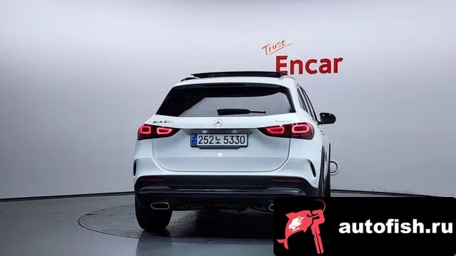 Mercedes-Benz GLA-Class GLA - Class H247 2023 года - вид 4