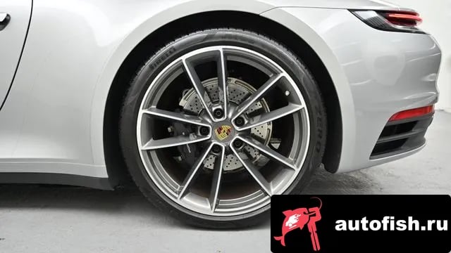 Porsche 911 911 (992) 2024 года - вид 5