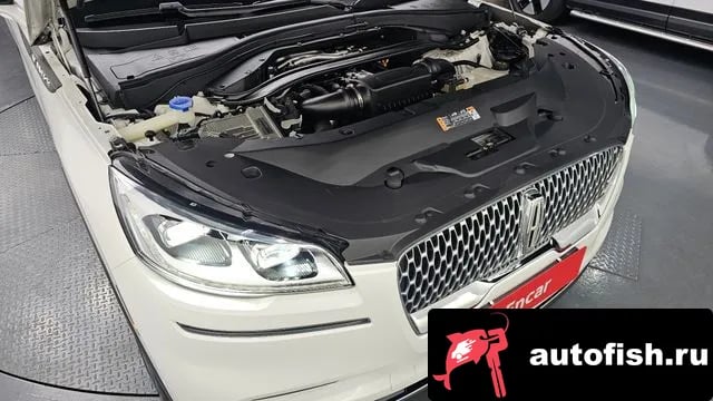 Lincoln Aviator Aviator 2nd generation 2021 года - вид 6