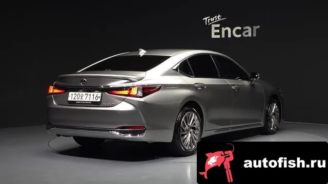 Lexus ES ES300h 7th generation 2025 года - вид 2
