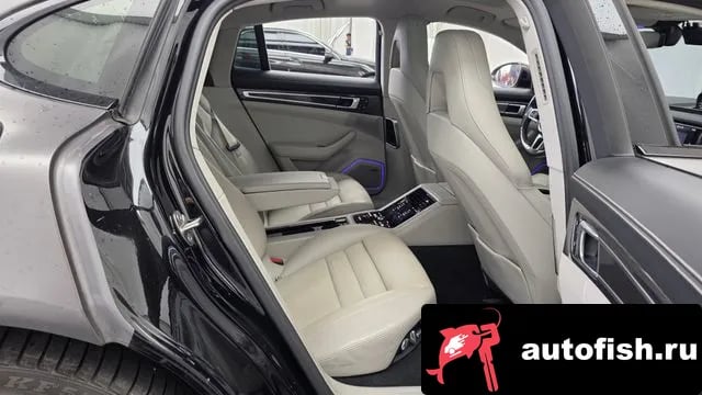 Porsche Panamera Panamera (971) 2018 года - похожие автомобили