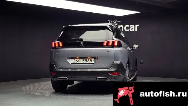 Peugeot 5008 5008 second generation 2018 года - вид 4