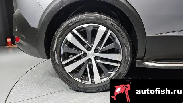 Peugeot 5008 5008 second generation 2018 года - вид 5