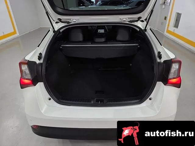 Toyota Prius Prius 4th Generation 2019 года - вид 6