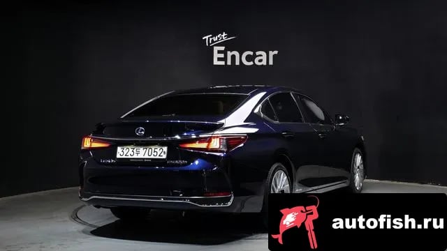 Lexus ES ES300h 7th generation 2021 года - вид 2