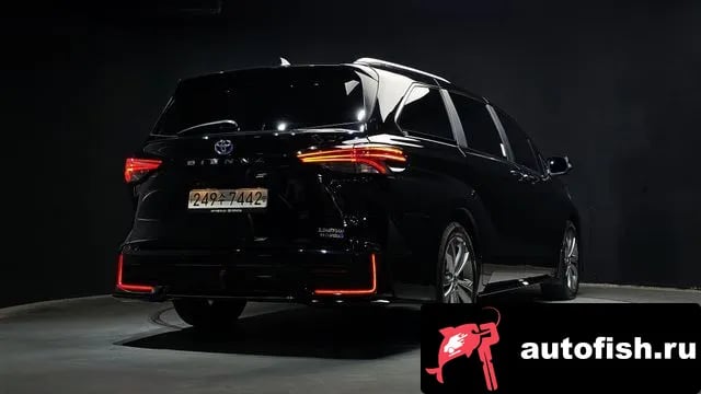 Toyota Sienna Siena 4th Generation 2024 года - вид 2