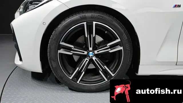 BMW 4-Series 4 Series (G22) 2022 года - похожие автомобили