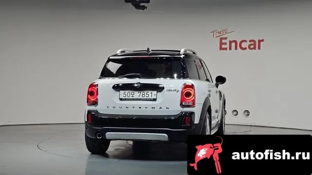 Mini Countryman Cooper D Country Man 2018 года - вид 3