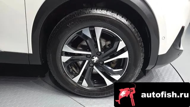 Peugeot 2008 e-2008 second generation 2021 года - вид 5