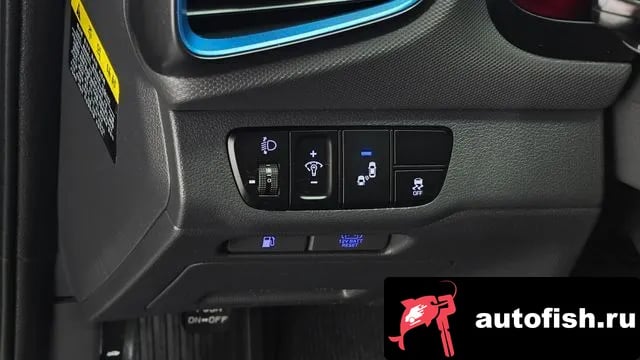Hyundai Ioniq Ionic Hybrid 2018 года - похожие автомобили