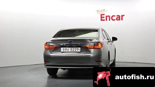 Lexus ES New ES300h 2018 года - вид 4