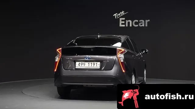 Toyota Prius Prius 4th Generation 2018 года - вид 4