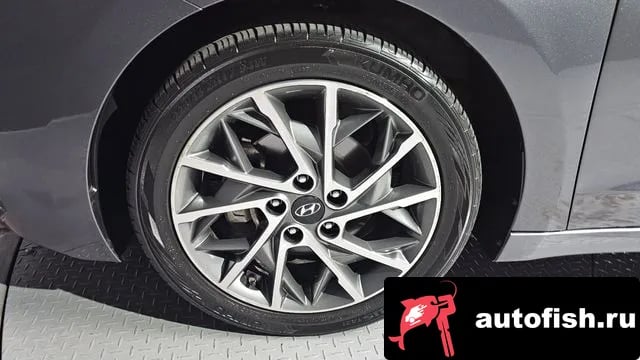 Hyundai AVANTE The New Avante AD 2019 года - вид 5