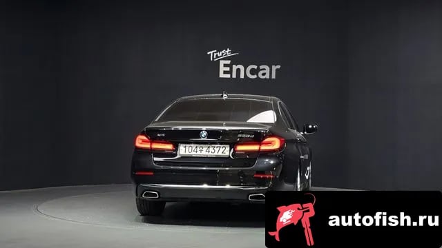 BMW 5-Series 5 Series (G30) 2022 года - вид 4