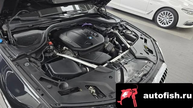 BMW 5-Series 5 Series (G30) 2022 года - вид 6
