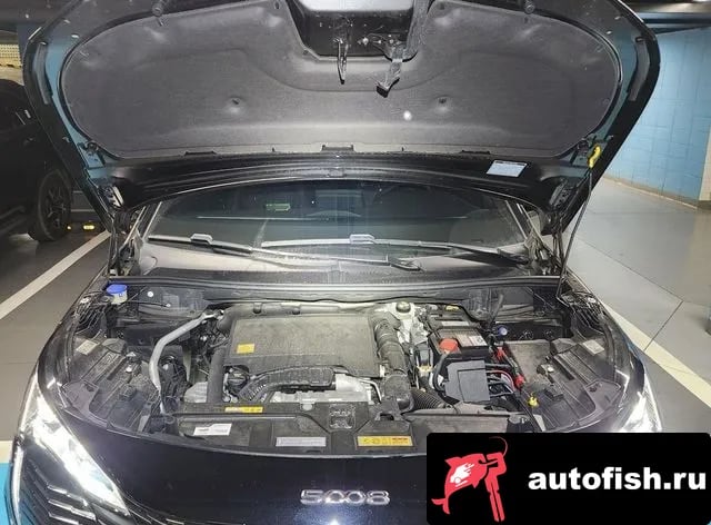 Peugeot 5008 5008 second generation 2025 года - вид 6