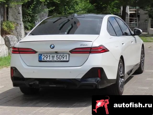 BMW 5-Series 5 Series (G60) 2025 года - вид 2