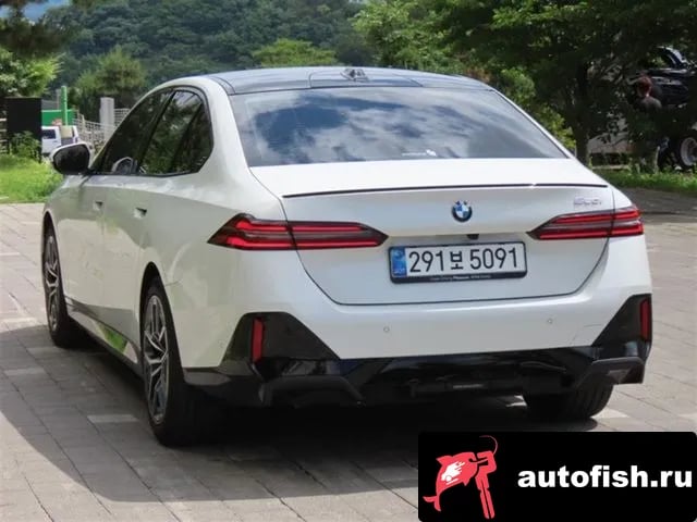 BMW 5-Series 5 Series (G60) 2025 года - вид 4