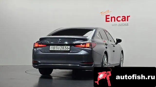 Lexus ES ES300h 7th generation 2020 года - вид 4