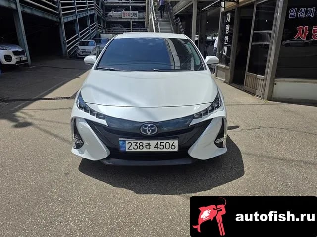Toyota Prius Prius Prime 2022 года - автомобиль из Южной Кореи