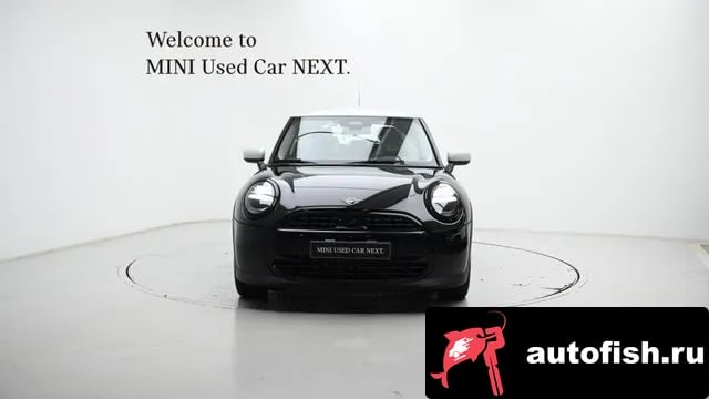 Mini Cooper Cooper C 4th generation 2026 года - вид 3