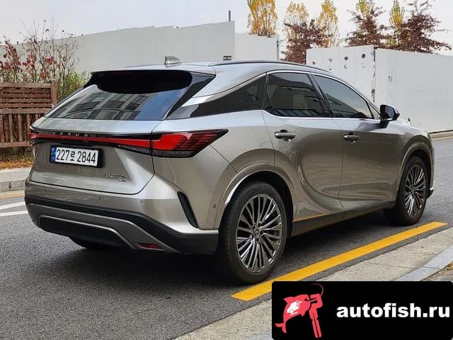 Lexus RX RX350h 5th generation 2023 года - вид 5