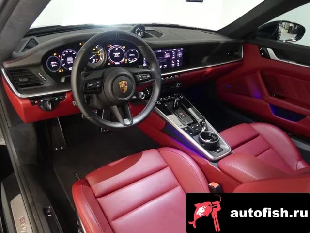 Porsche 911 911 (992) 2021 года - вид 4