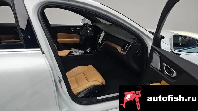 Volvo S60 S60 3rd generation 2023 года - похожие автомобили