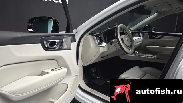 Volvo XC60 XC60 second Generation 2025 года - похожие автомобили