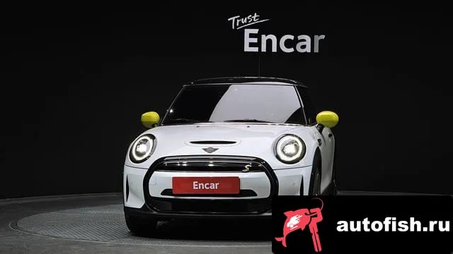 Mini Cooper Cooper Electric 2023 года - вид 3