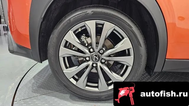 Lexus UX UX250h 2023 года - вид 5