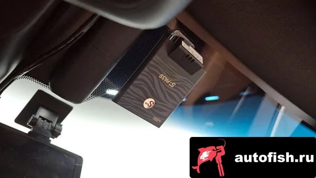 Lexus ES ES300h 7th generation 2018 года - похожие автомобили