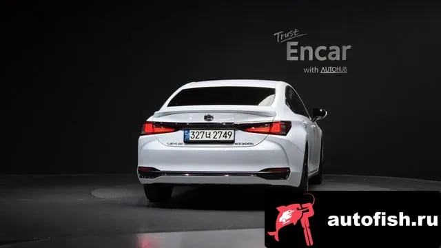 Lexus ES ES300h 7th generation 2021 года - вид 4