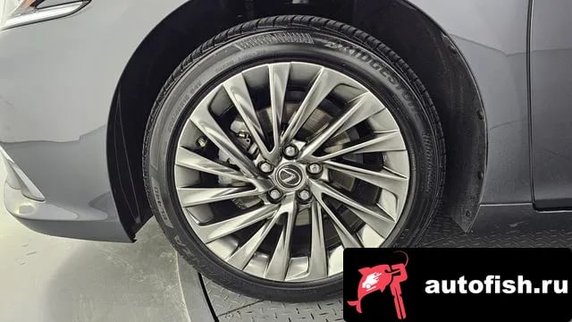 Lexus ES ES300h 7th generation 2024 года - вид 5