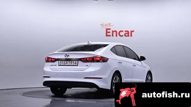 Hyundai AVANTE Avante AD 2018 года - вид 1