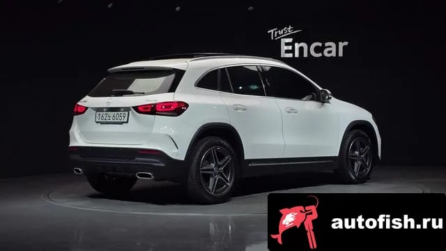 Mercedes-Benz GLA-Class GLA - Class H247 2020 года - вид 2