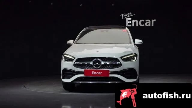 Mercedes-Benz GLA-Class GLA - Class H247 2020 года - вид 3