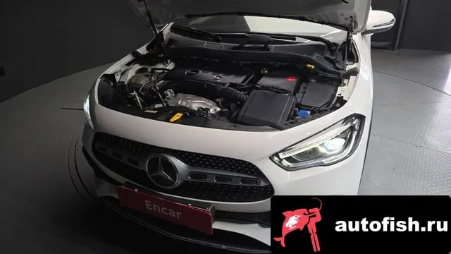 Mercedes-Benz GLA-Class GLA - Class H247 2020 года - вид 6