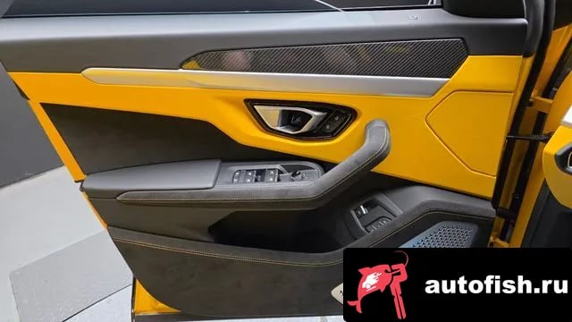 Lamborghini Urus Urus 2023 года - похожие автомобили