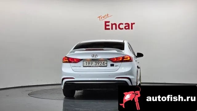 Hyundai AVANTE Avante AD 2018 года - вид 4