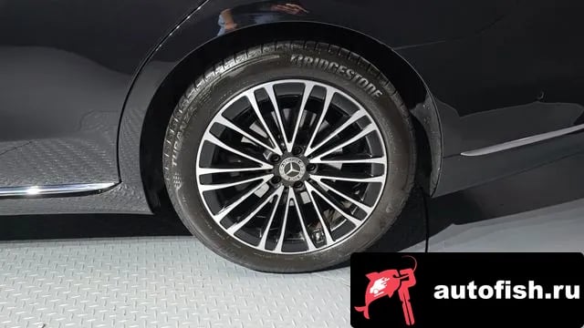 Mercedes-Benz S-Class S-Class W223 2024 года - похожие автомобили
