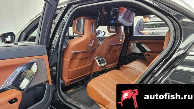 BMW 7-Series 7 Series (G70) 2024 года - похожие автомобили